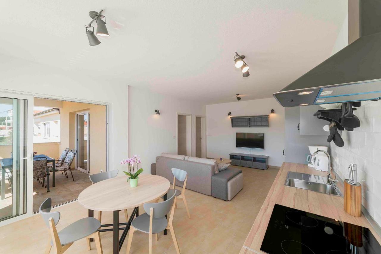 Sunset House Apartment Kampor Exterior photo