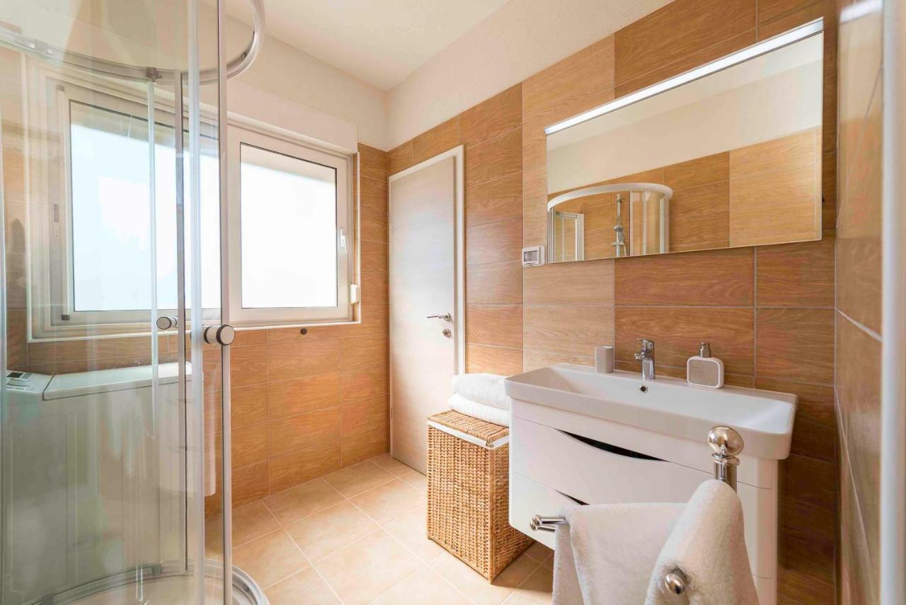 Sunset House Apartment Kampor Exterior photo